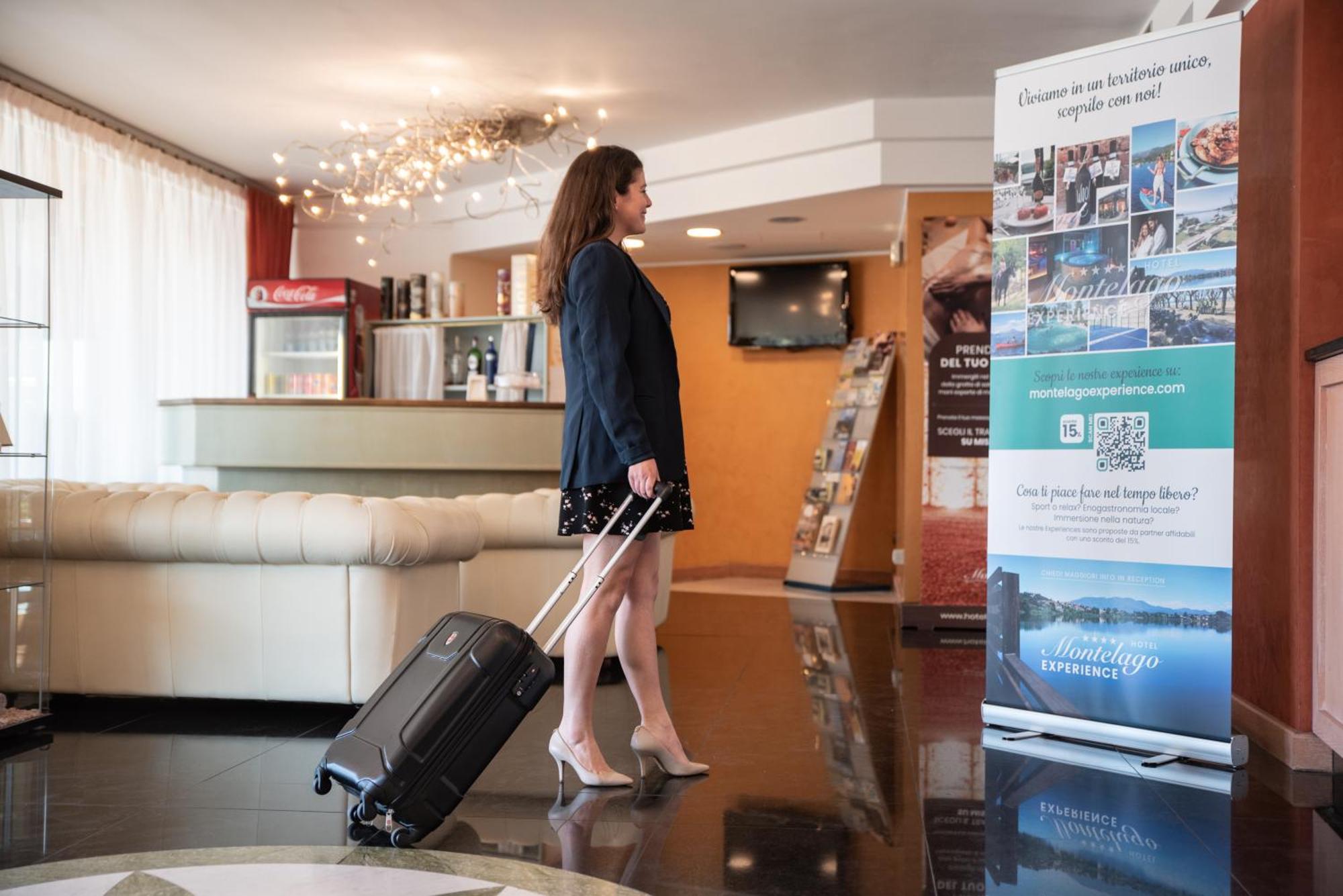 Hotel Residence Montelago Ternate  Екстер'єр фото